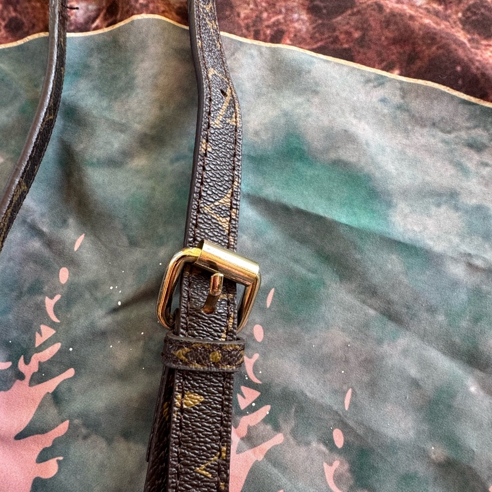 Louis Vuitton Brown Monogram Canvas Strap with Gold Hardware - Picture 6 of 7